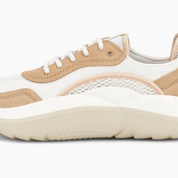 UGG LA Cloud Low Sneaker - Picture 3 of 5